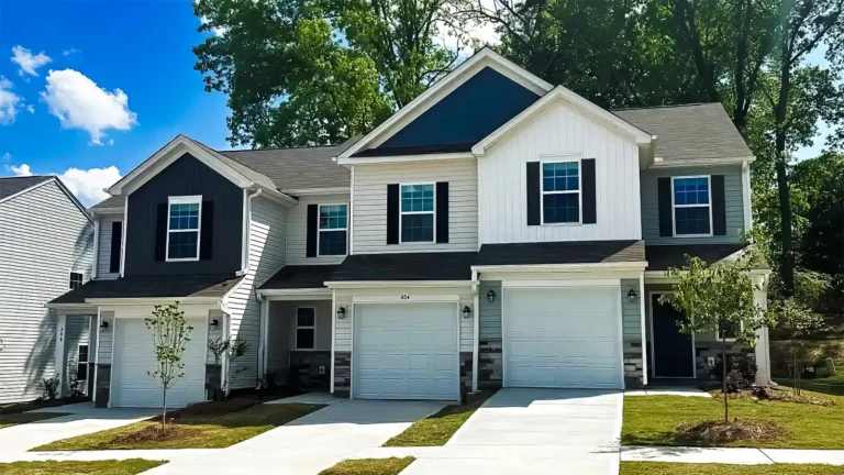 Build-to-Rent Community: L’Attitude34° Greenville Townhomes